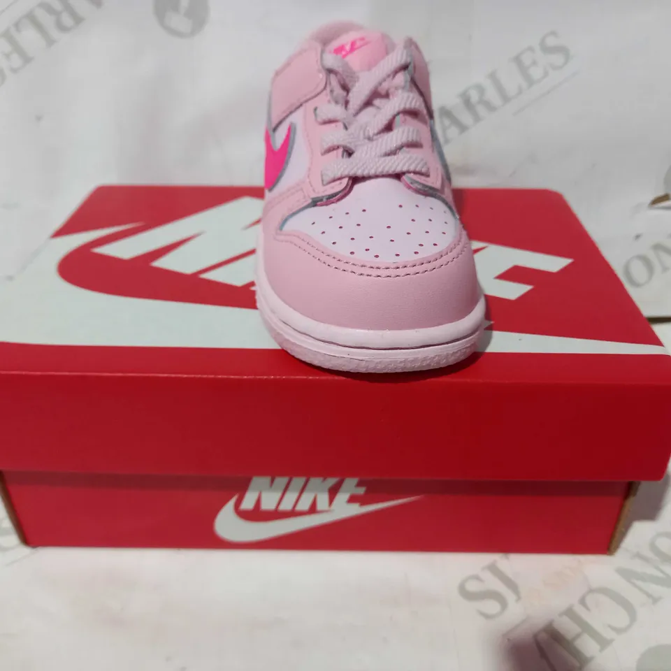 BOXED PAIR OF NIKE DUNK LOW CHILDREN'S SHOES IN PINK UK SIZE 6.5