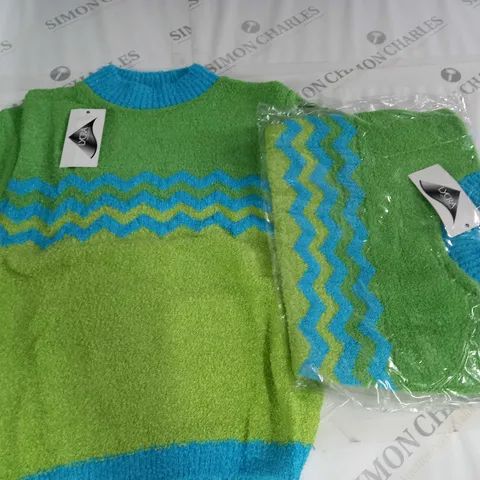 LOT OF 10 ROUND NECK ZIG ZAG LYCRA JUMPERS - SIZE UNSPECIFIED