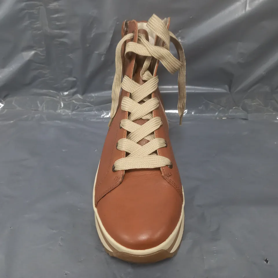 PAIR OF RIEKER HIGH TOP TRAINERS IN TAN SIZE 7.5