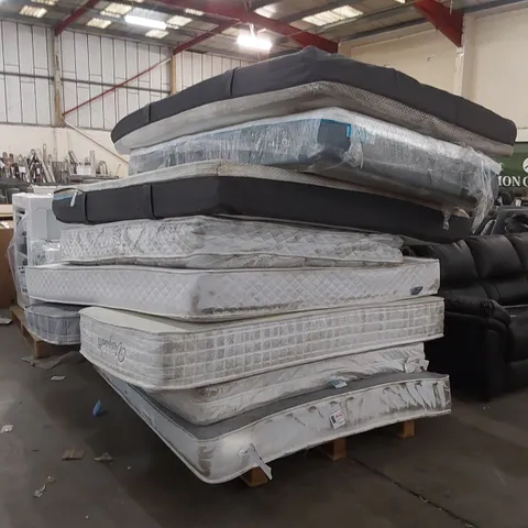 PALLET OF APPROXIMATELY 9 ASSORTED MATTRESSES - VARIOUS BRANDS, SIZES, CONDITIONS ECT