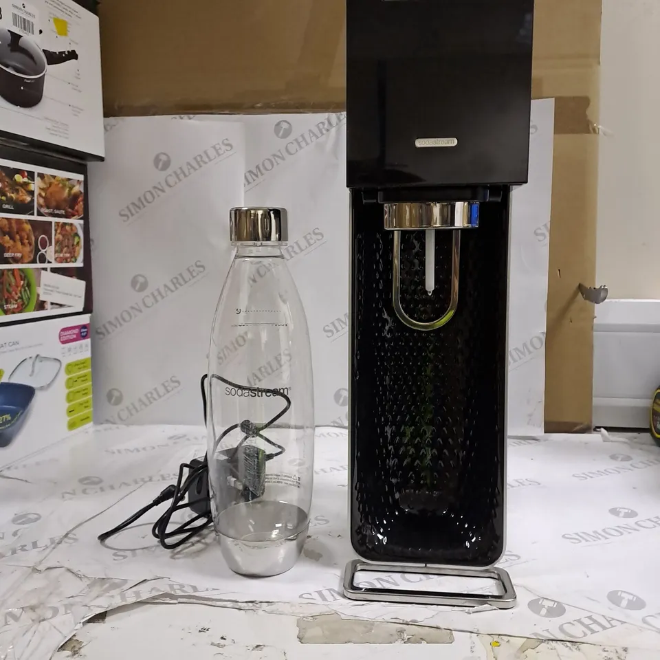 BOXED SODASTREAM POWER ELECTRIC SPARKLING WATER MAKER 