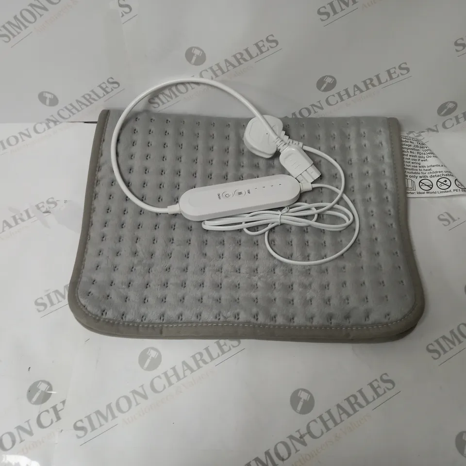 BOXED HEATED PAD IN GREY 40 X 60 CM