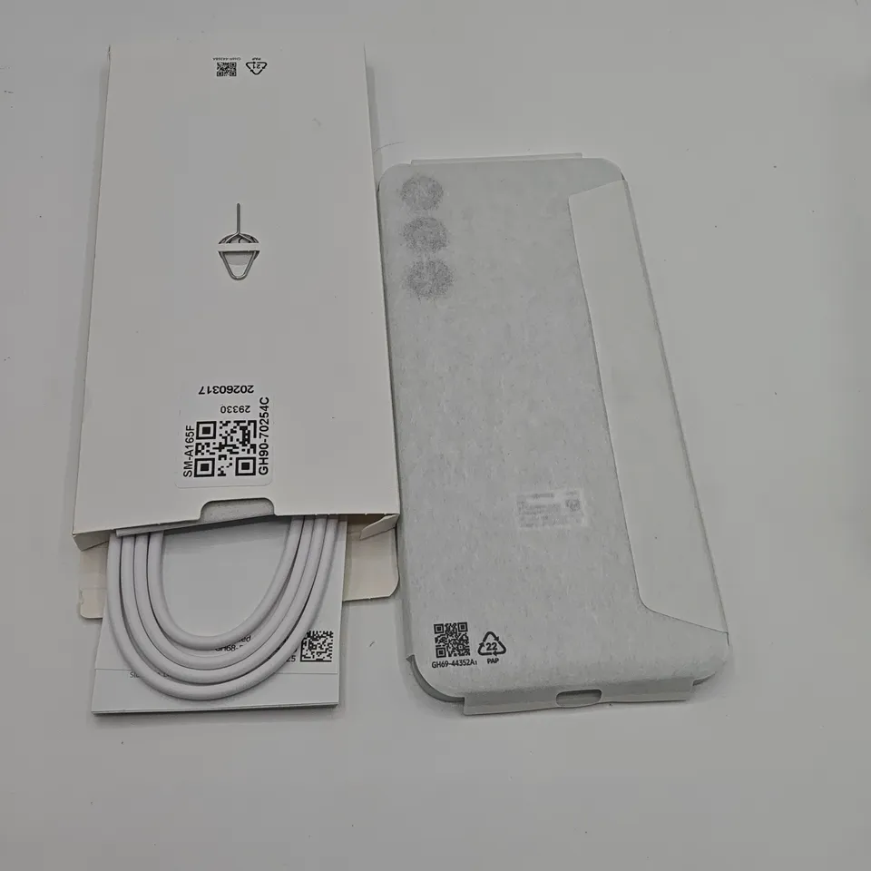 BOXED SAMSUNG GALAXY A16 4/128GB IN LIGHT GREEN - SM-A165F