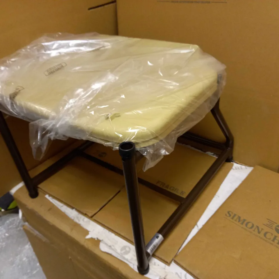 SAFETY SEAT WITH FRAME