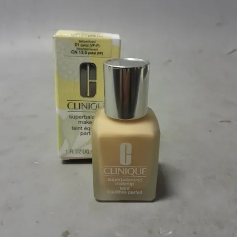 CLINIQUE SUPER BALANCED MAKE UP PETAL 30ML