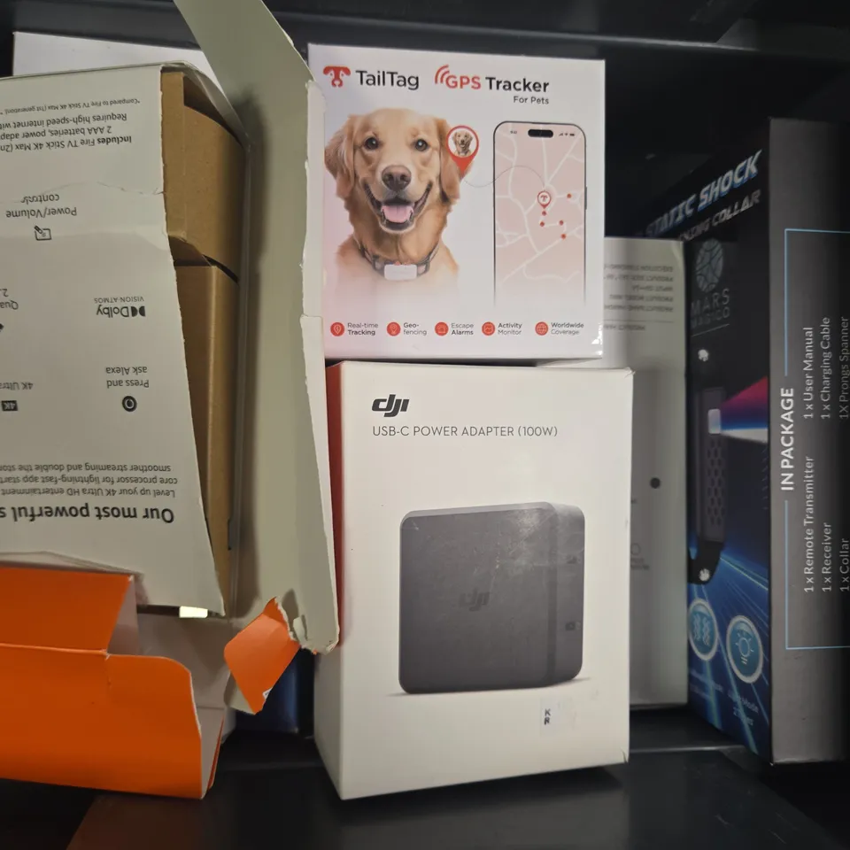 APPROXIMATELY 10 ASSORTED ELECTRICAL ITEMS TO INCLUDE WISEPAD 3, WAYGOAL CD PLAYER, ETC