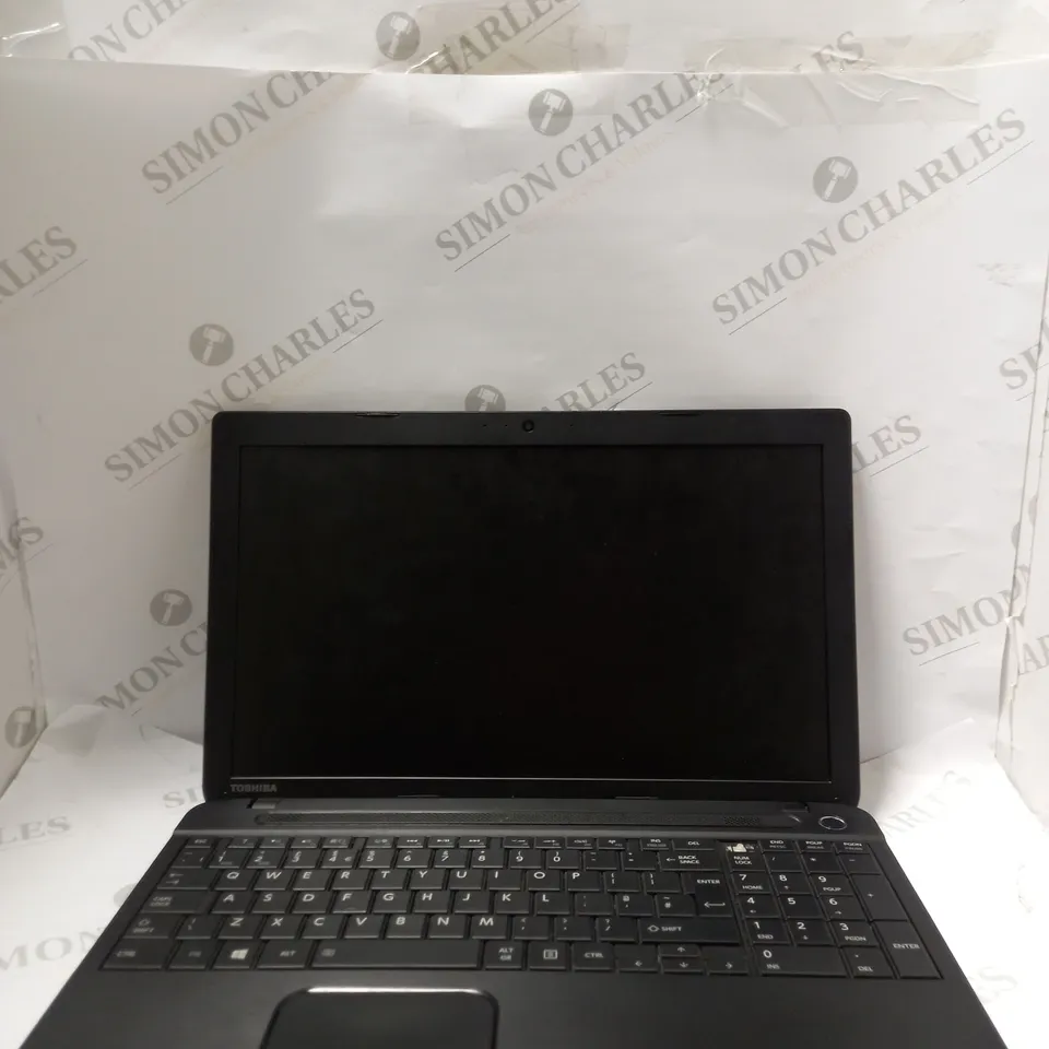 TOSHIBA SATELLITE PRO C50-A-1E2 LAPTOP 