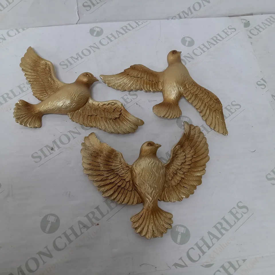 BOXED ALISON CORK SET OF 3 WALL HANGING BIRDS