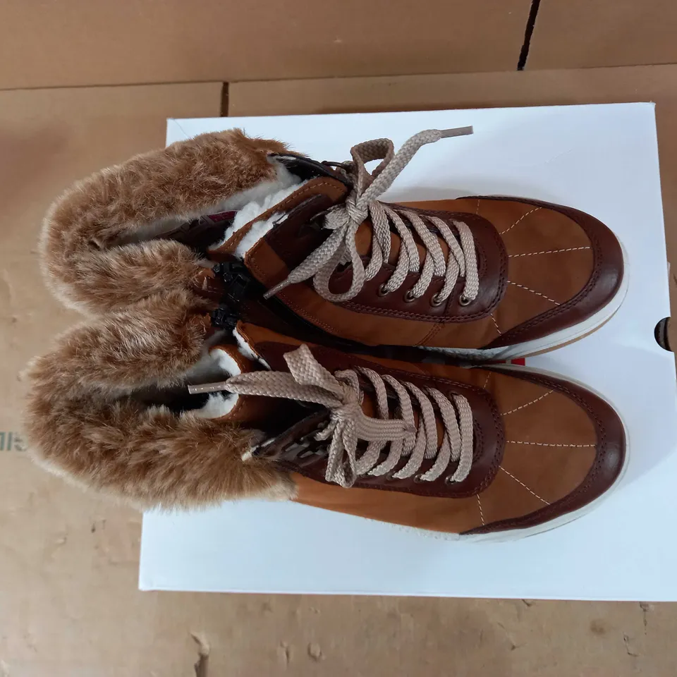 BOXED PAIR RIEKER LACE UP HIKER BOOTS IN TAN, UK SIZE 6.5