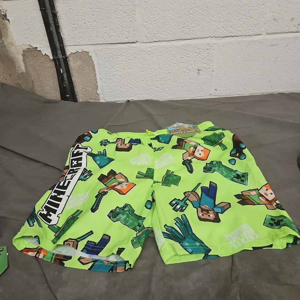 2 PAIRS OF MINECRAFT SHORTS WITH CARRY BAG - SIZE 14-15YRS 