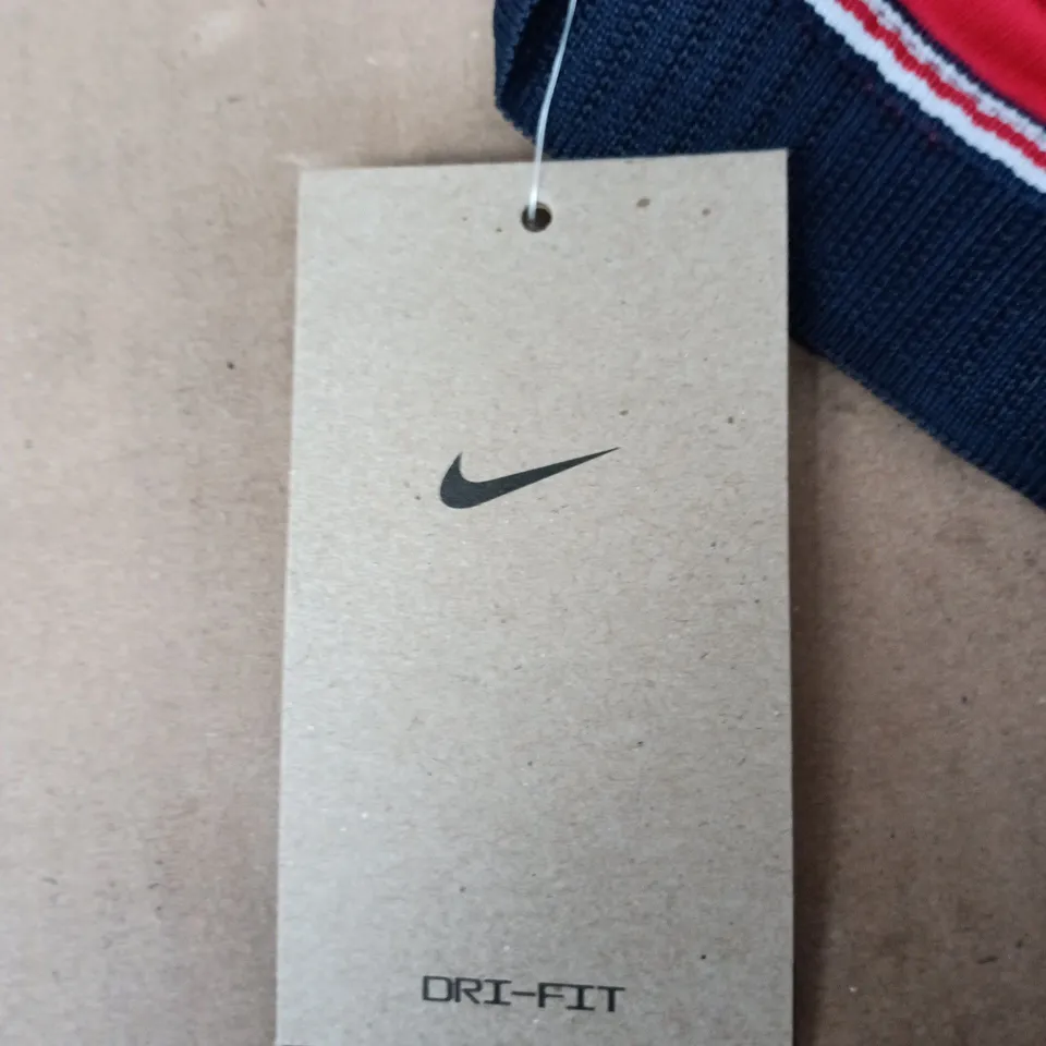 NIKE FOOTBALL SHIRT – ENGLAND CREST, RED, DRI-FIT, UK XL
