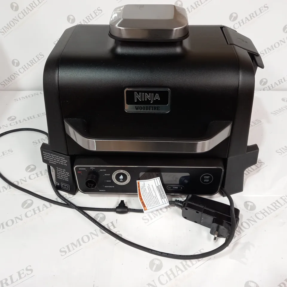 NINJA WOODFIRE ELECTRIC BBQ GRILL & SMOKER WITH AIR FRY FUNCTION OG701UKQ
