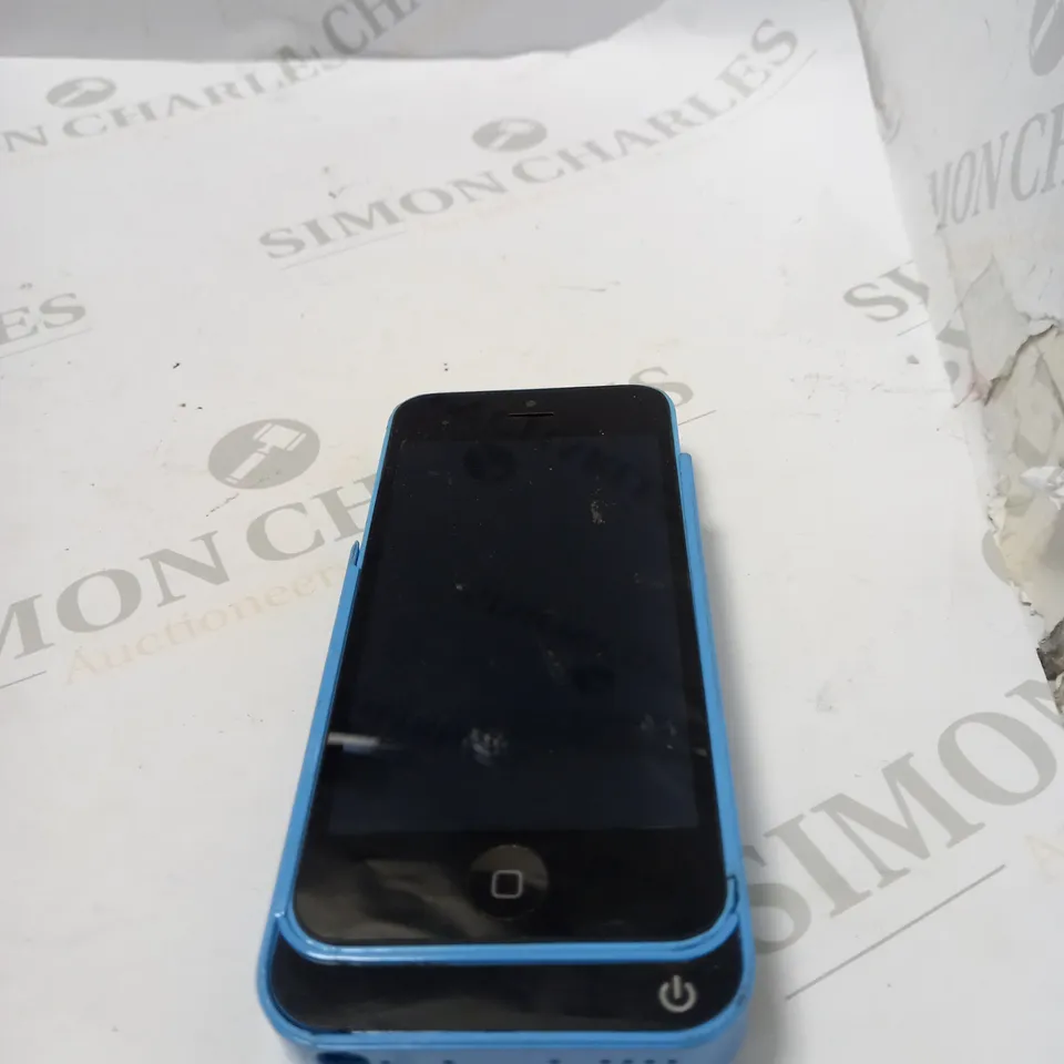 APPLE BLUE IPHONE 5C MODEL A1507 WITH CHARGING CASE