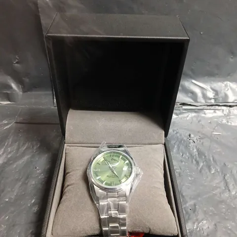 ORIENT STAR AUTOMATIC WATCH – GREEN DIAL, STAINLESS STEEL BRACELET, SAPPHIRE CRYSTAL