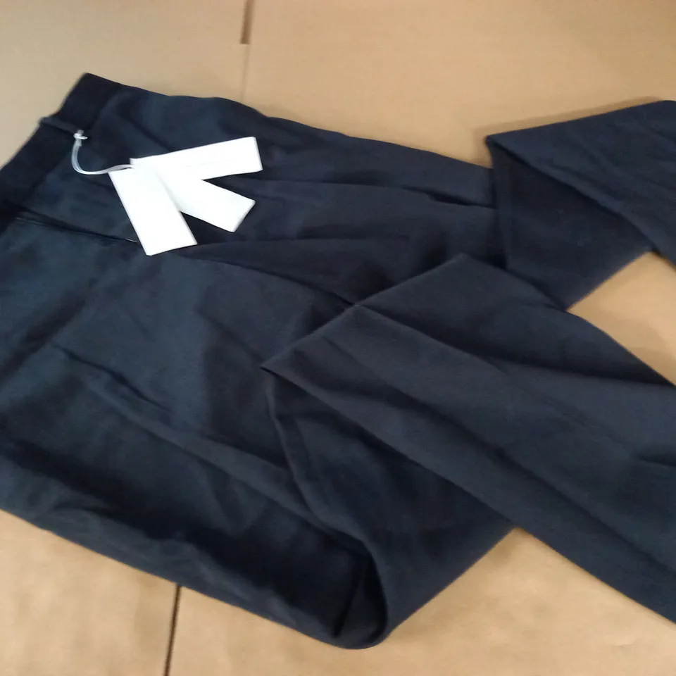 ARKET WOOL  REGULAR FIT TROUSERS - EUR 46