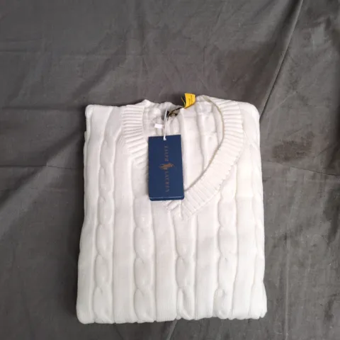 POLO RALPH LAUREN WHITE CABLE KNIT SWEATER UK M