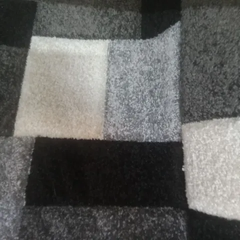 ORIENTAL WEAVERS PORTLAND 60 X 230 RUG - GREY/WHITE