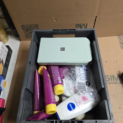 TOTE OF APPROXIMATELY 20 ASSORTED COSMETICS TO INCLUDE: REVLON COCONUT HAIR TREATMENT 