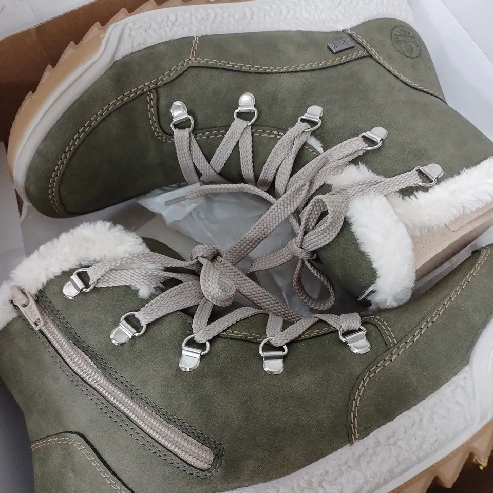 BOXED RIEKER ANTISTRESS HIKING BOOTS, KHAKI - SIZE 6