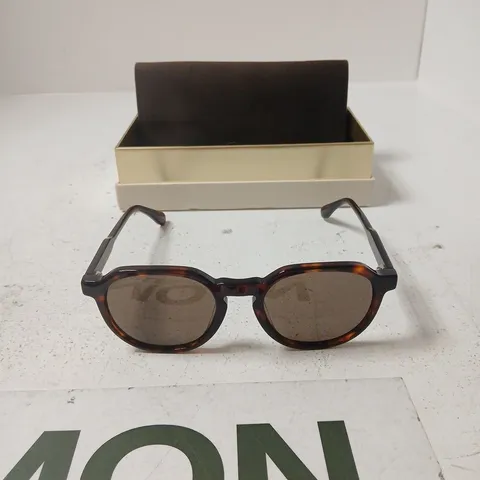 BOXED PRAGNELL SUNGLASSES WITH CASE 