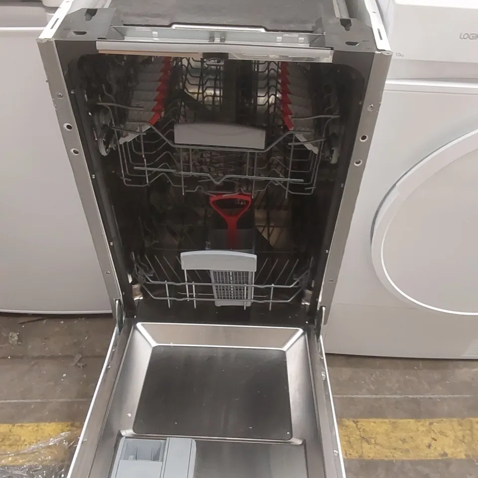 SHARP QW-NS14I49EX INTEGRATED DISHWASHER