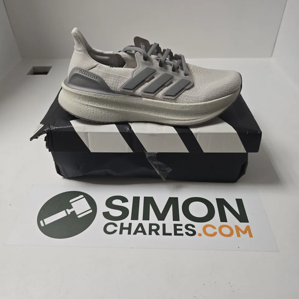 BOXED PAIR OF ADIDAS ULTRABOOST 5 IN GREY - UK 7
