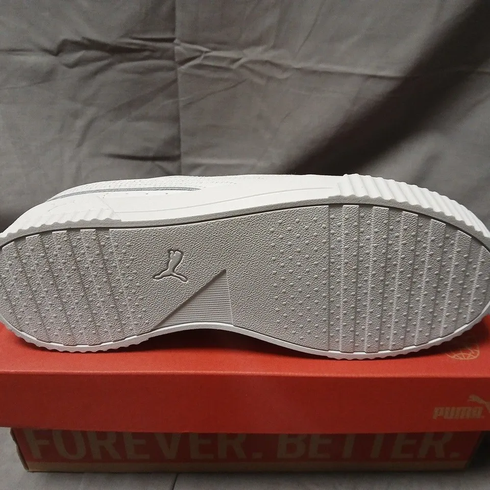 BOXED PUMA CARINA L WOMEN'S TRAINERS – WHITE/SILVER, UK 5.5 (EU 38.5)