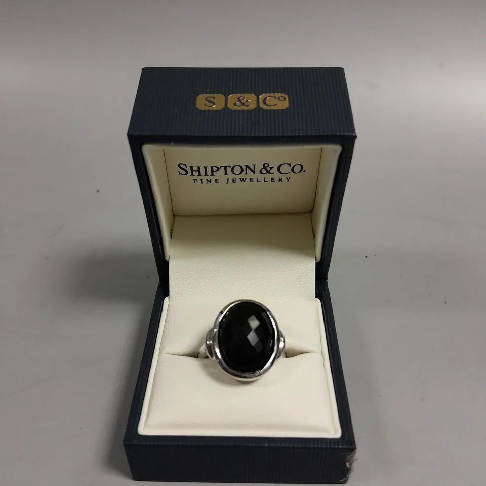 SHIPTON & CO BLACK STONE RING 