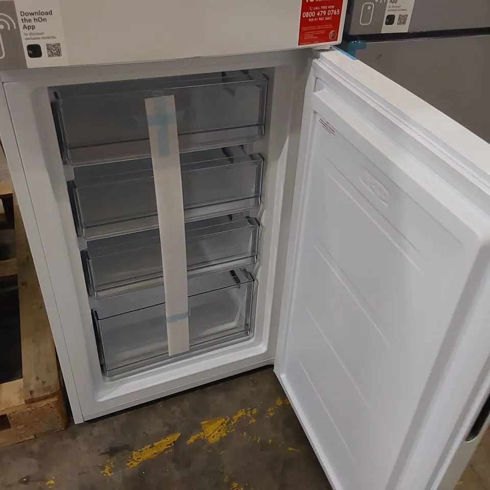 HOOVER 55CM WIDE FREESTANDING LOW FROST FRIDGE FREEZER IN WHITE -COLLECTION ONLY- 