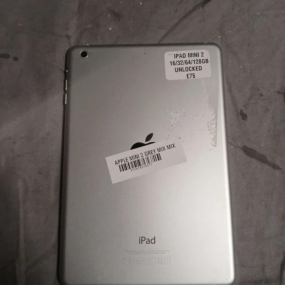 APPLE IPAD MINI 2 TABLET