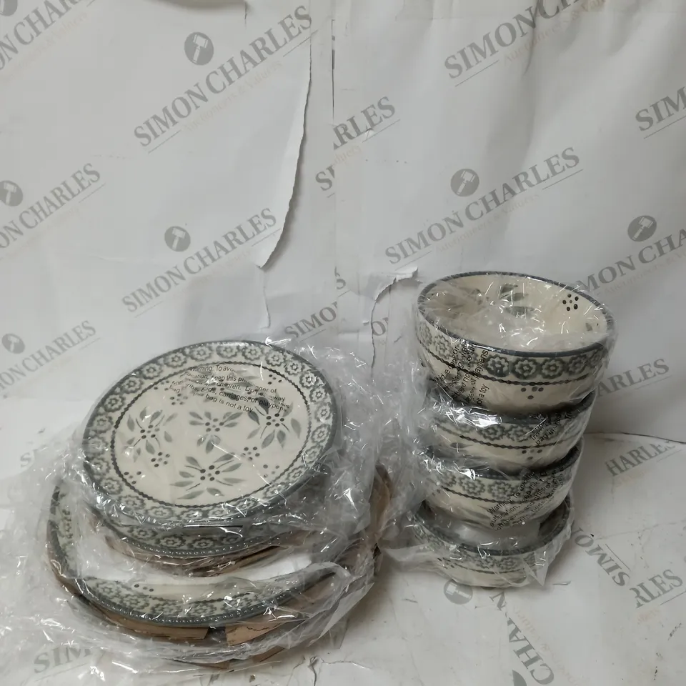 TEMP-TATIONS 16 PIECE CERAMIC DINNERWARE SET 