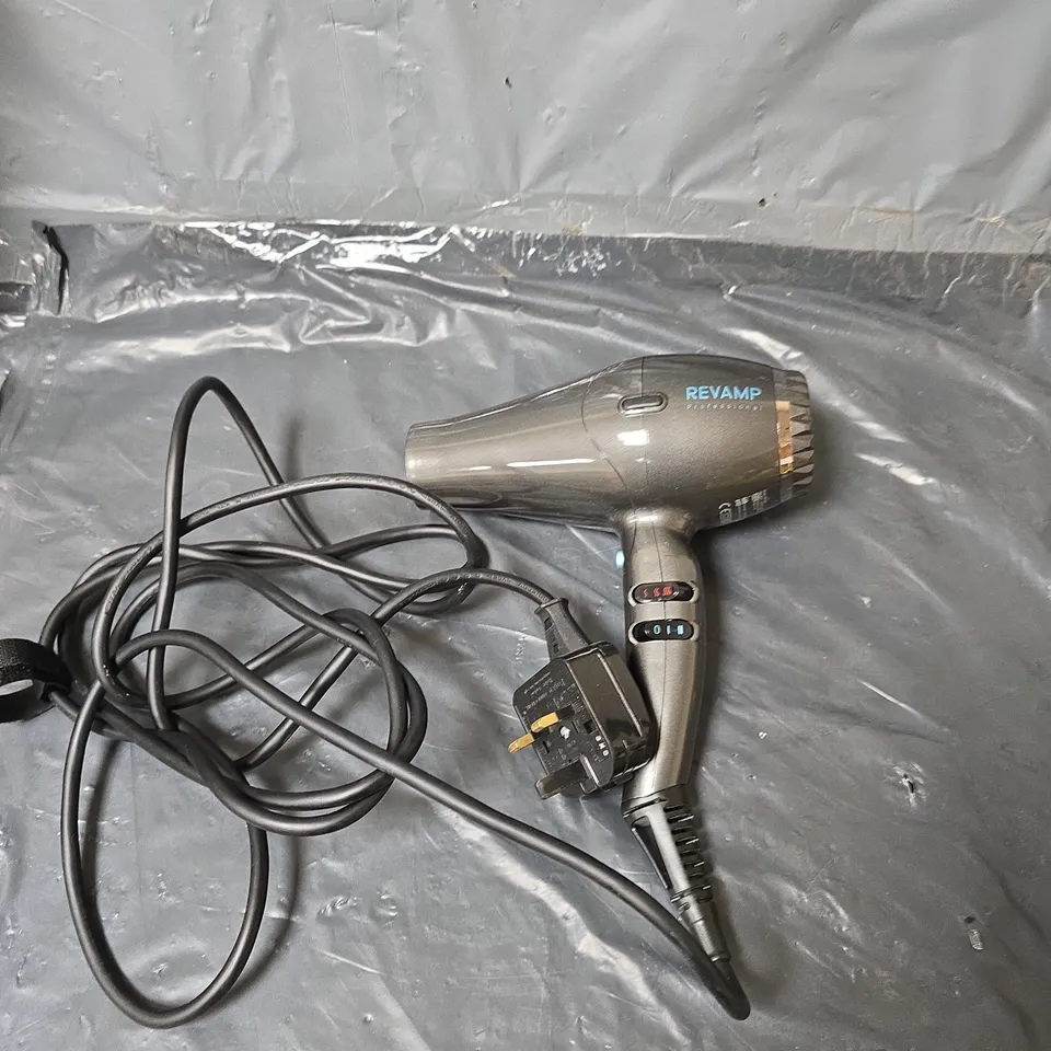 BOXED REVAMP PROGLOSS AIRSTYLE HAIR DRYER RRP £79.99