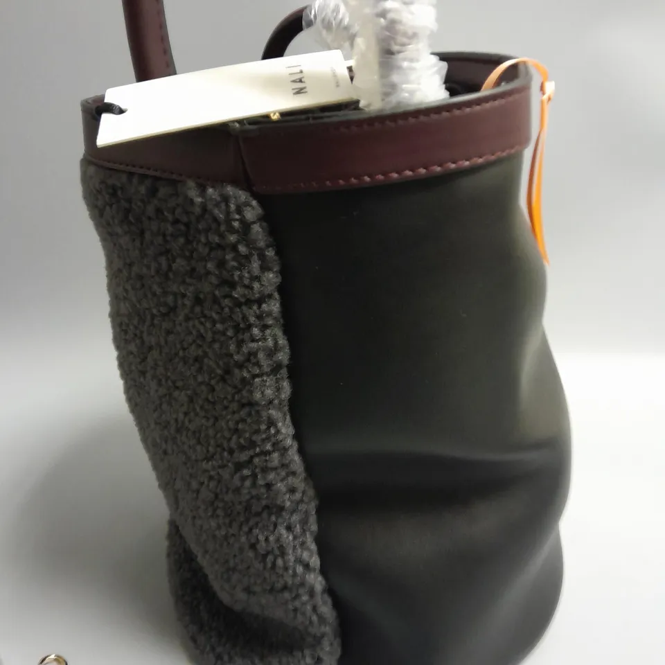 BRAND NEW BROWN PEPPER HANDBAGS NALI BLACK BUCKET BAG WITH GREY FAUX FUR