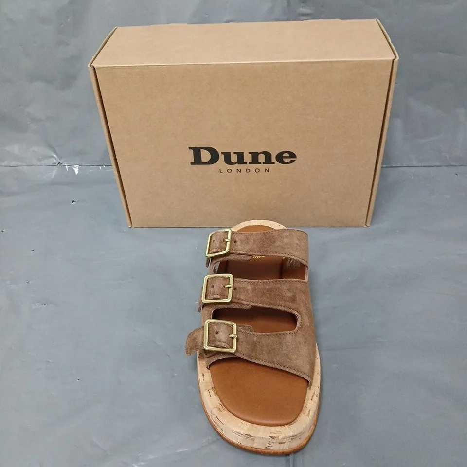 BOXED PAIR OF DUNE 350 LURES TAN SUEDE UK 5 
