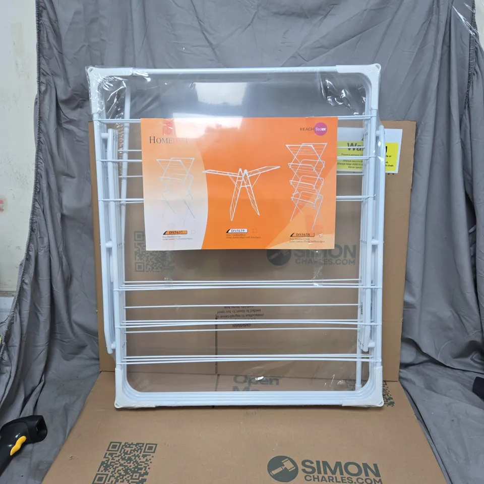 WHITE FREESTANDING CLOTHES AIRER / DRYING RACK