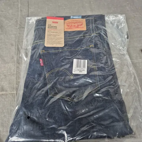 LEVIS STRAUSS 315 SHAPING BOOTCUT BOOTS - SIZE W29 L32