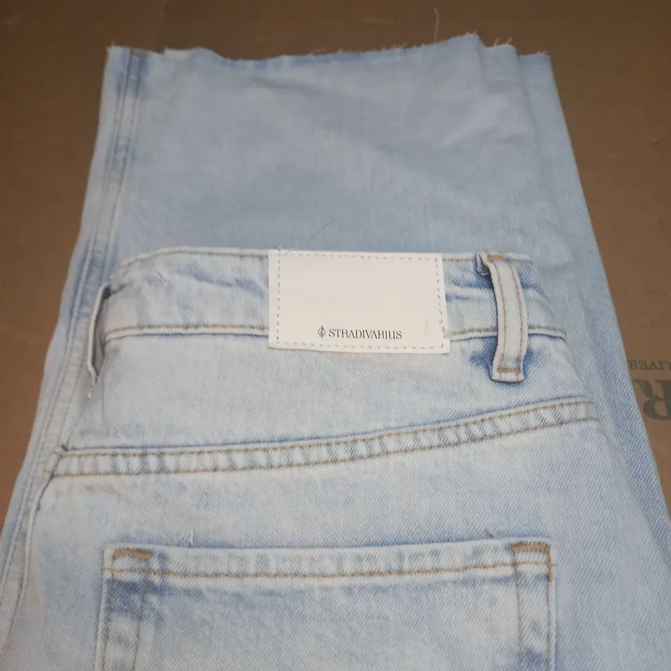 WOMENS STRADIVARIUS SPILT DENIM SKIRT SIZE 10