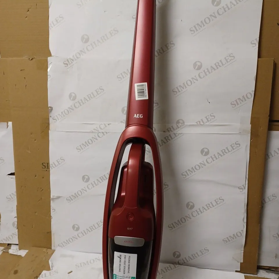 AEG QX7 ANIMAL VACUUM