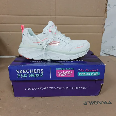 SKECHERS D'LUX WALKER TRAINERS WHITE SIZE 3.5