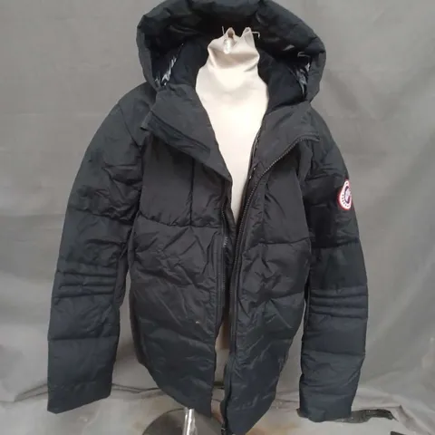 CANADA GOOSE HYBRIDGE COAT IN BLACK SIZE XL