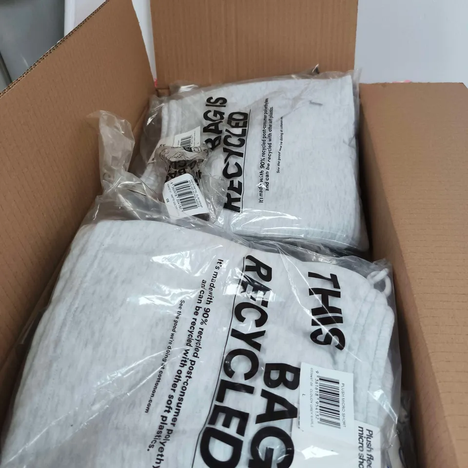BOX OF APPROXIMATELY 25 ASSORTED CLOTHING ITEMS TO INCLUDE PLUSH MICRO SHORT, GEORGIE OFF SHOULDER SHORT SLEEVE TOP ETC