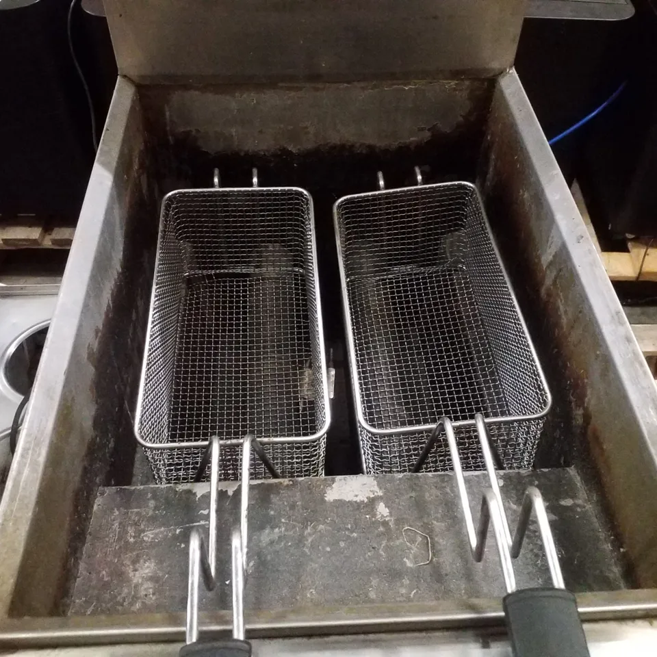 LINCAT TWIN TANK FRYER