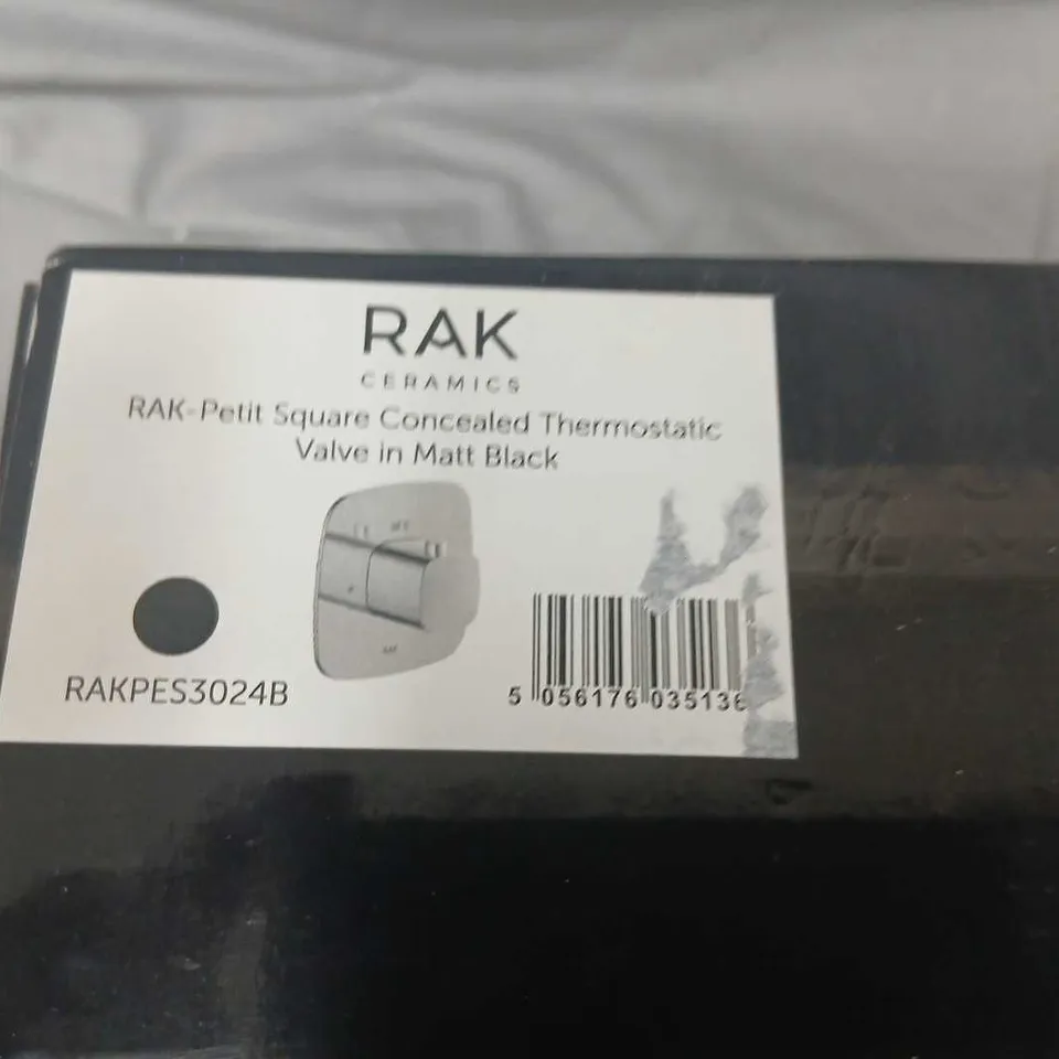 RAK CERAMICS CONCEALED THERMOSTATIC VALVE – SQUARE, MATT BLACK FINISH 