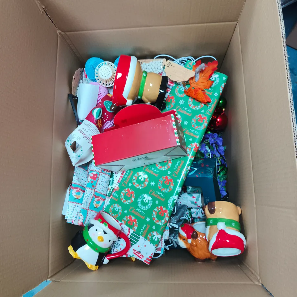 BOX OF APPROXIMATELY 30 ASSSORTED HOUSEHOLD ITEMS INCLUDING LA MAREY SCARF, XMAS WRAPPING PAPER, XMAS MINITURE FIGURES, XMAS CERAMIC BOWL
