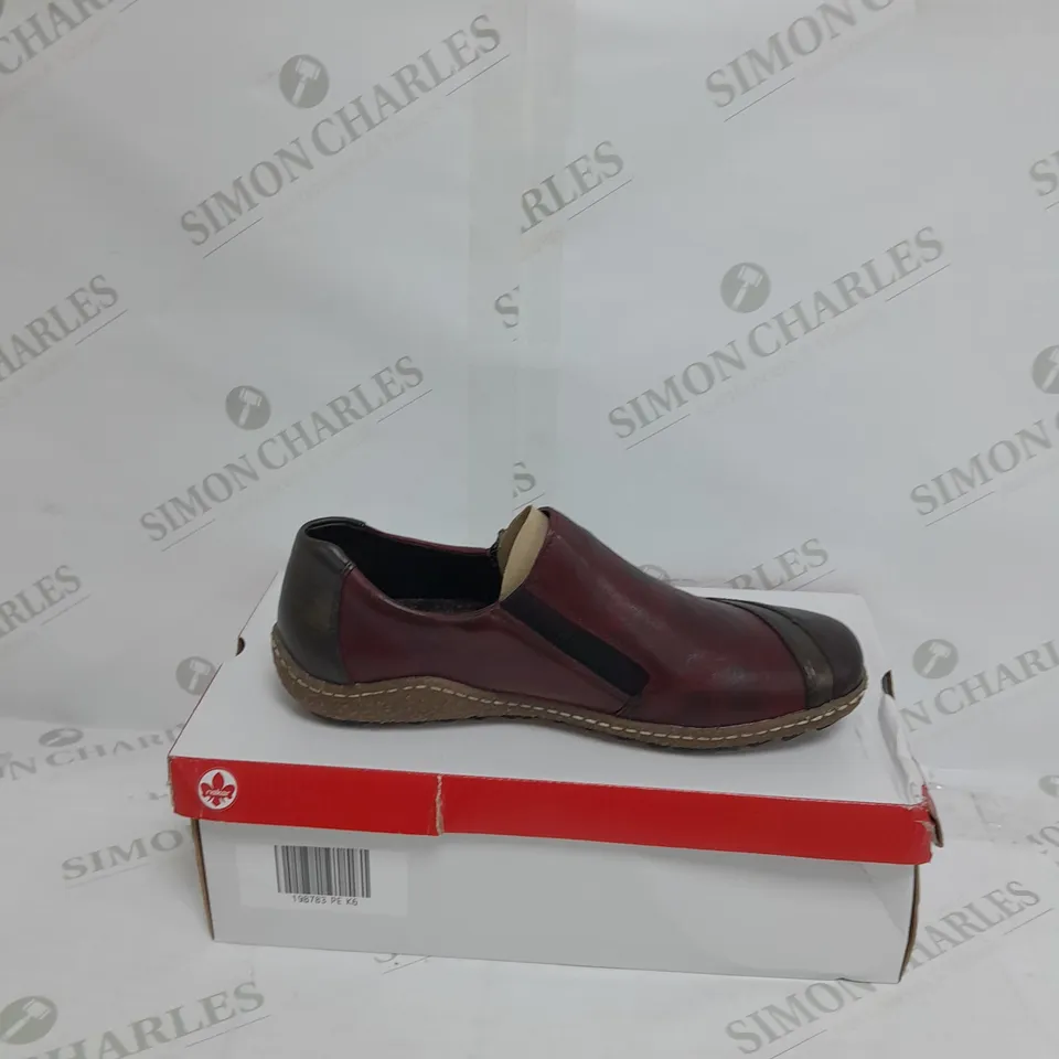 RIEKER ZIPPER SHOE SIZE 6