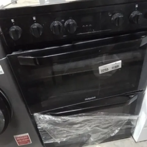 HOTPOINT DOUBLE ELECTRIC OVEN IN BLACK