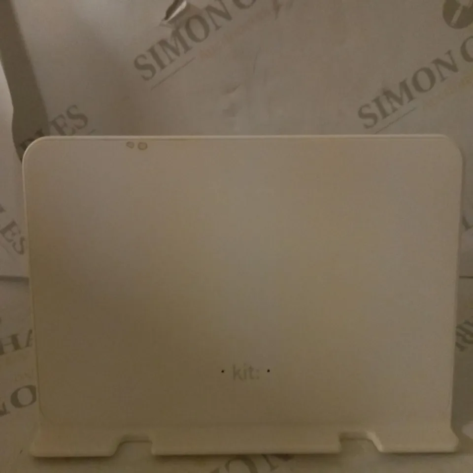 WIRELESS WALL CHARGER