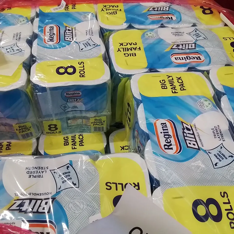 PALLET OF REGINA FAMILY PACK KITCHEN ROLLS APPROXIMATELY 31 PACKS