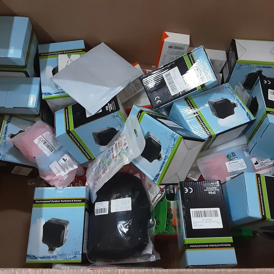 PALLET OF ASSORTED HOMEWARE ITEMS TO INCLUDE OUTDOOR POWER SOCKETS, CRAFTS SUPPLIES, FRAGILE BOX STICKERS ETC