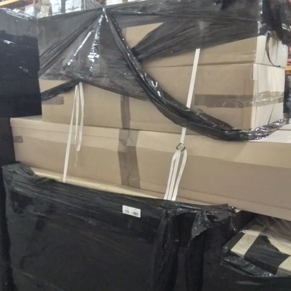 PALLET OF ASSORTED BATHROOM PRODUCTS TO INCLUDE;HIGH RISE CARCASS,TALL WALL CARCASS